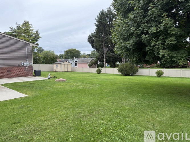 1858 Lerene 4 Beds Single Family Home for Rent - Photo gallery 2