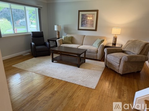 1858 Lerene 4 Beds Apartment for Rent