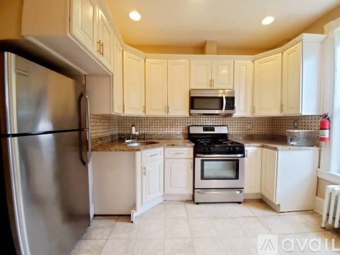 352 57th Street 2 Beds Apartment for Rent - Photo gallery 2