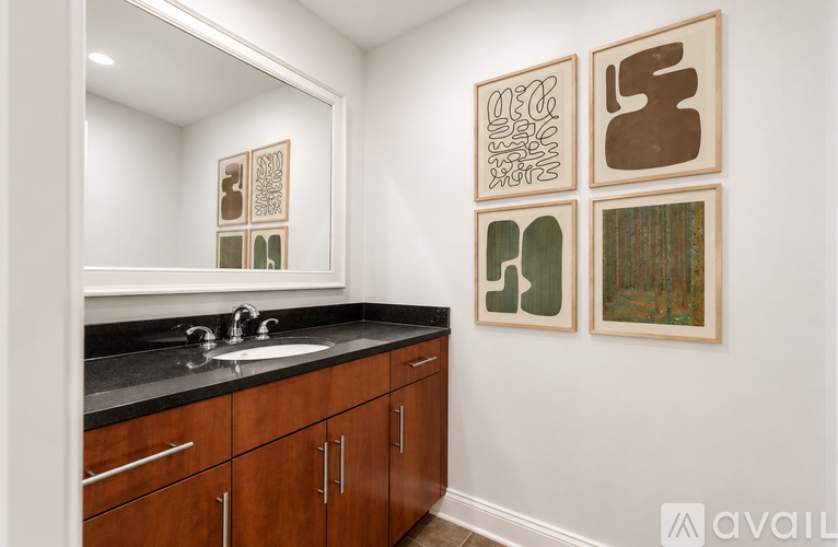 701 Royal Court 1 Condo for Rent - Photo gallery 5