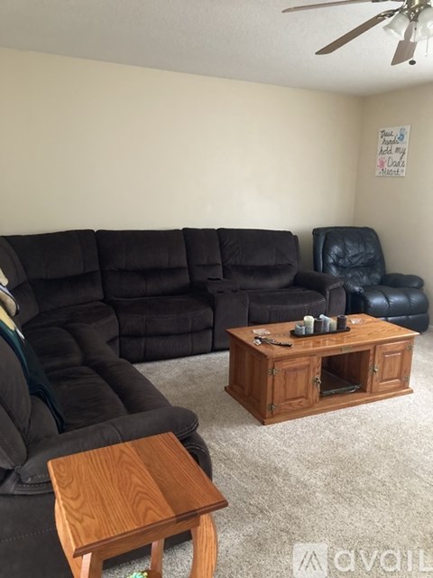 724 Juniper St 3 Beds Apartment for Rent
