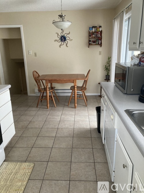 724 Juniper St 3 Beds Single Family Home for Rent - Photo gallery 5