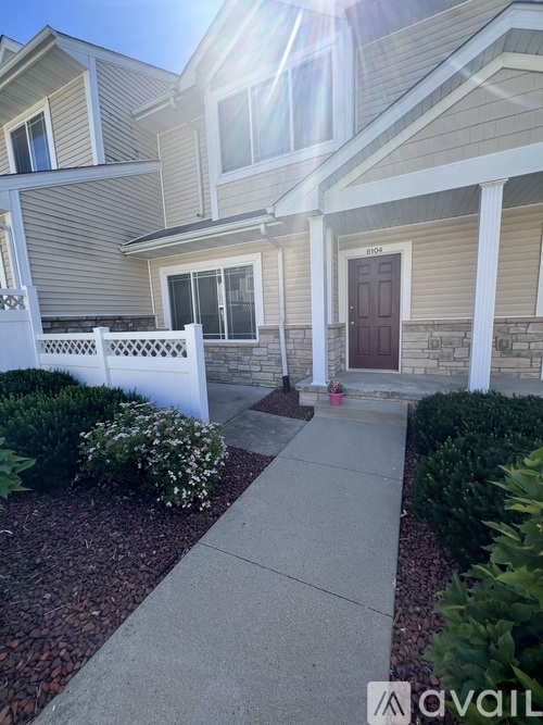 8601 Westown Pkwy 3 Beds Townhouse for Rent - Photo gallery 3
