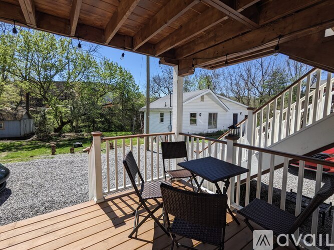 29 Woodrow Ave 2 Beds Apartment for Rent - Photo gallery 1