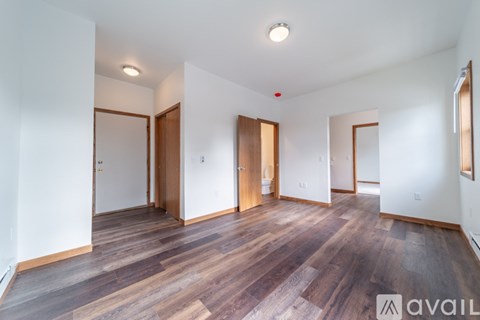 2113 Railroad Street 1 Apartment for Rent