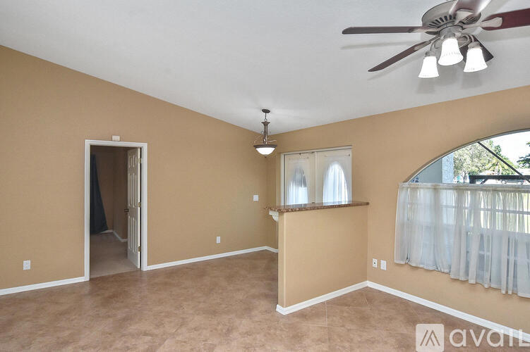 9240 Cypress Dr N 3 Beds Single Family Home for Rent - Photo gallery 5
