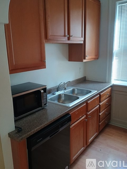 904 Eastgate Avenue 2 Beds Apartment for Rent