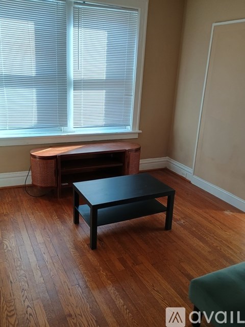 904 Eastgate Avenue 2 Beds Apartment for Rent