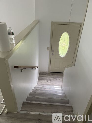 109 Upper Loveland Rd 4 Beds Apartment for Rent