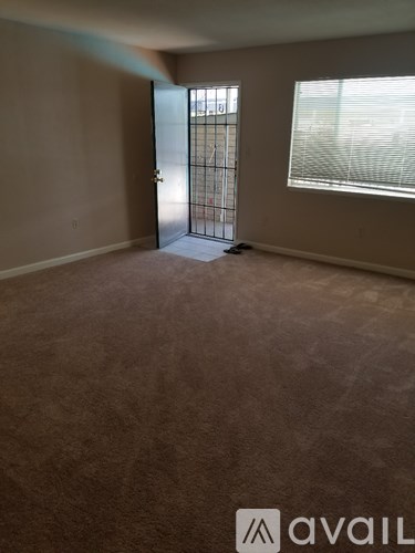 225 West Eaton Avenue 2 Beds Apartment for Rent