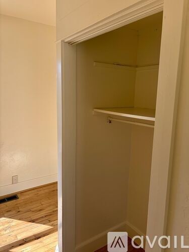 11 S Meade St 2 Beds Apartment for Rent