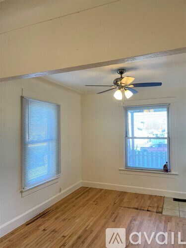 11 S Meade St 3 Beds Apartment for Rent
