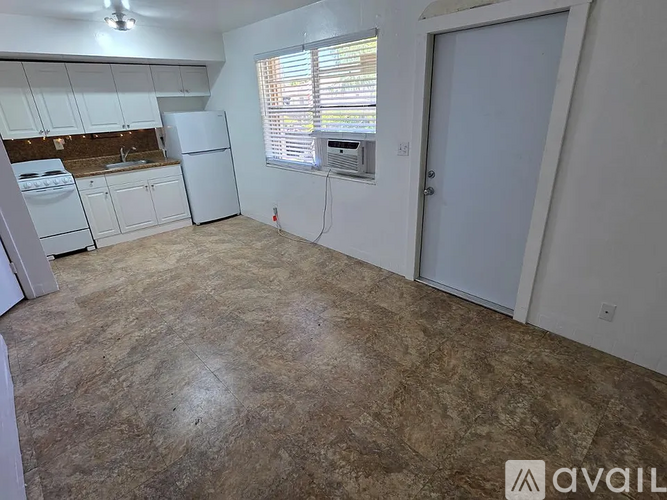 2850 Southwest 18th Terrace 1 Apartment for Rent - Photo gallery 2