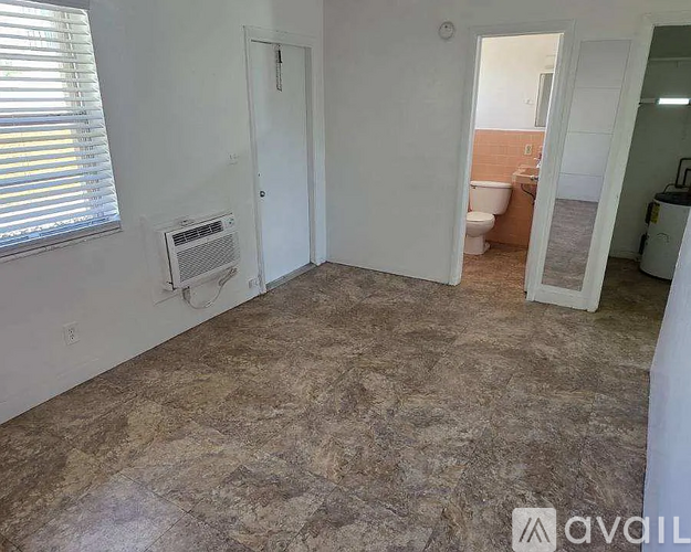 2850 Southwest 18th Terrace 1 Apartment for Rent - Photo gallery 5