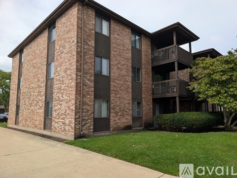 240 North Walnut Street 2 Beds Apartment for Rent