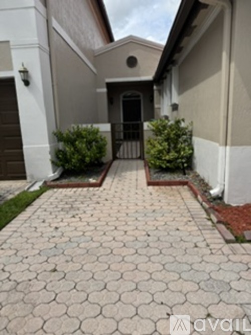 14312 Northwest 83rd PL 2 Beds Single Family Home for Rent - Photo gallery 2