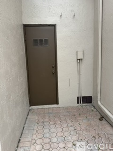 14312 Northwest 83Rd PL 2 Beds Apartment for Rent