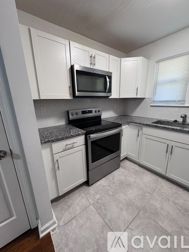 876 Oglethorpe Avenue Southwest 2 Beds Townhouse for Rent - Photo gallery 5