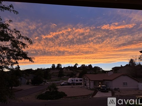 4921 N Reavis Dr 3 Beds Apartment for Rent