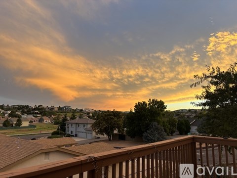 4921 N Reavis Dr 3 Beds Apartment for Rent