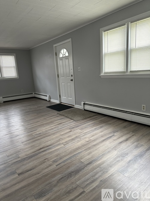 61 Westwood Drive 3 Beds Single Family Home for Rent - Photo gallery 5