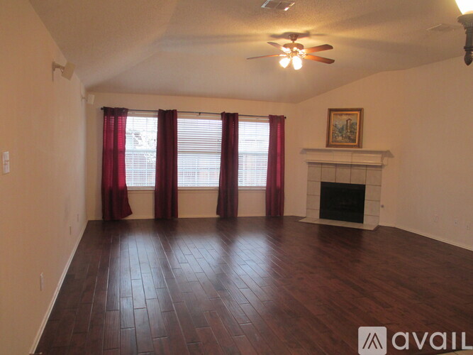 6005 Jewel Drive 3 Beds Single Family Home for Rent - Photo gallery 2