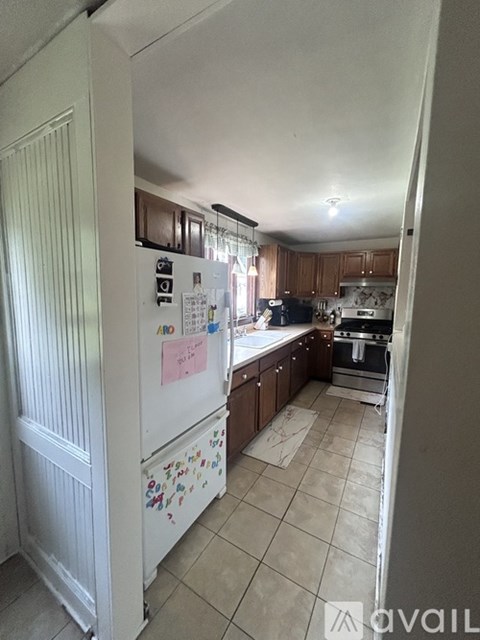 489 Woodward Avenue 3 Beds Apartment for Rent