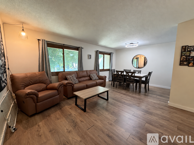 1109 145th Street East 2 Beds Townhouse for Rent - Photo gallery 1