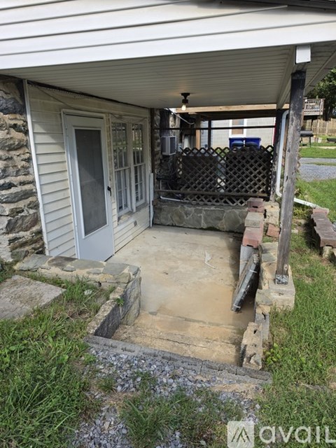 306 W Main St 2 Beds Apartment for Rent