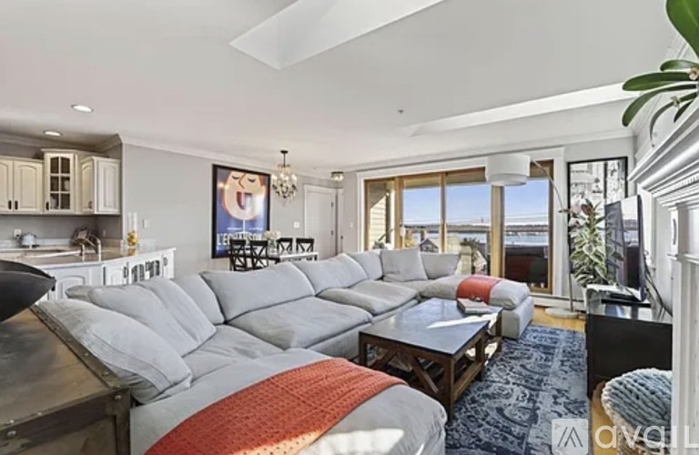 16 Guilford Court 2 Beds Condo for Rent - Photo gallery 1