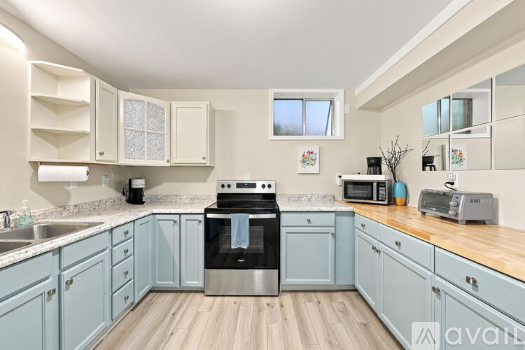 6 Fieldcrest Circle 3 Beds Single Family Home for Rent - Photo gallery 5