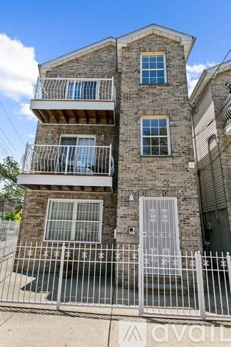 1 Gardner Avenue 1 Single Family Home for Rent - Photo gallery 2