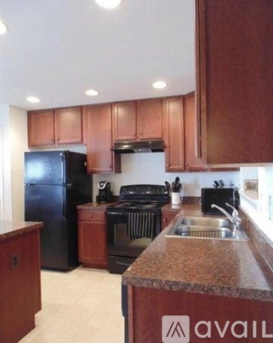 9 Natural Way 3 Beds Townhouse for Rent - Photo gallery 3