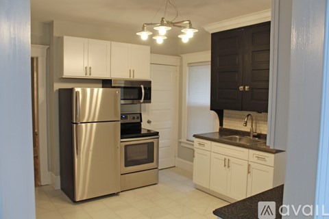 181 Summit Ave 2 Beds Apartment for Rent