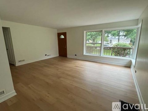 127 South Forest Avenue 3 Beds Apartment for Rent