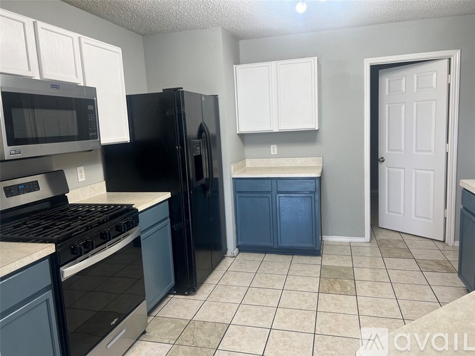 1138 Thornhill Ln 4 Beds Single Family Home for Rent - Photo gallery 2