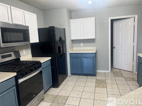 1138 Thornhill Ln 4 Beds Apartment for Rent