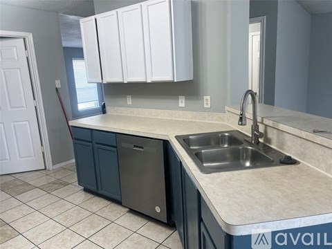 1138 Thornhill Ln 4 Beds Apartment for Rent
