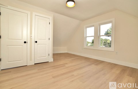 470 14Th Ave 3 Beds Apartment for Rent