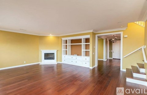 3267 Huntfield Street 5 Beds Apartment for Rent