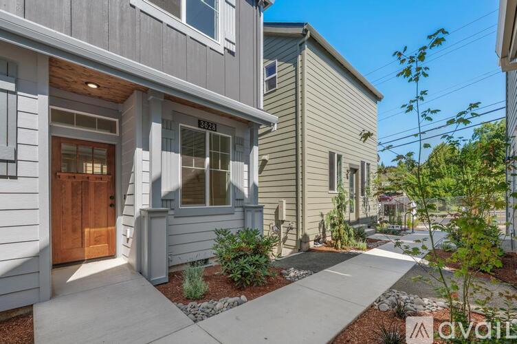 3628 SW Vermont St 2 Beds Townhouse for Rent - Photo gallery 5