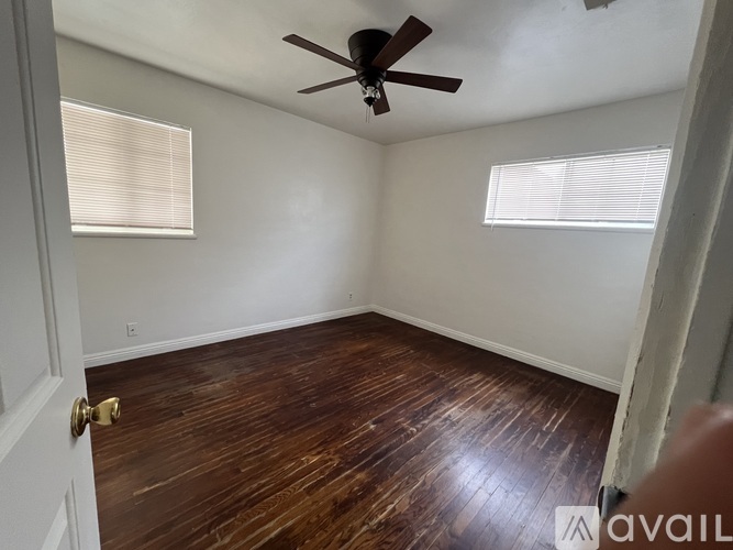 2901 S K St 3 Beds Single Family Home for Rent - Photo gallery 4