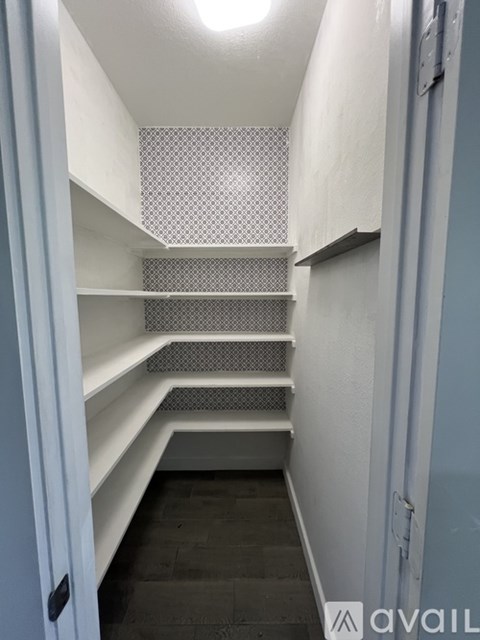 205 Elm Grove 3 Beds Apartment for Rent