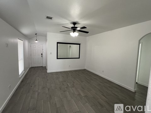205 Elm Grove 3 Beds Apartment for Rent
