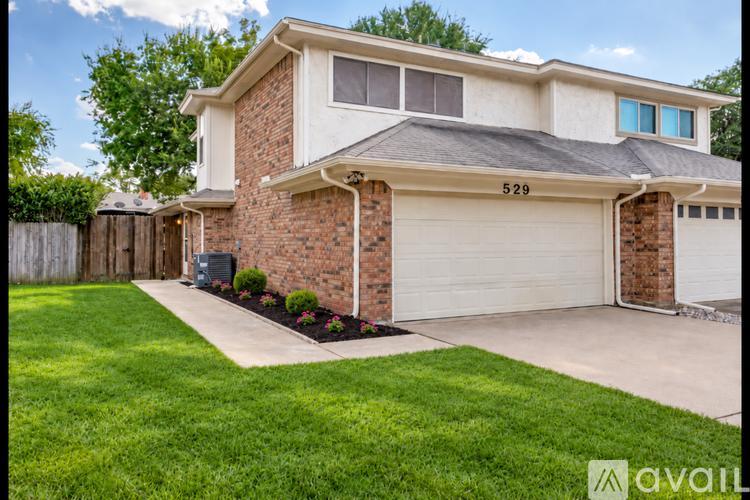 529 Essex Place 2 Beds Single Family Home for Rent - Photo gallery 1