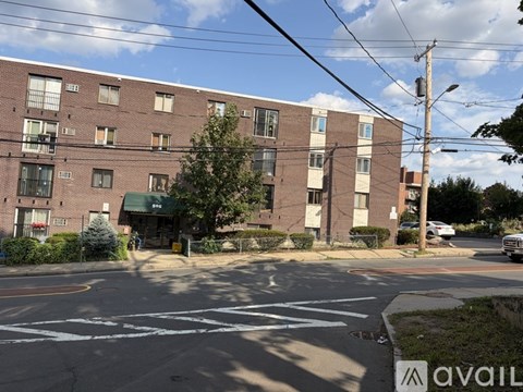 505 Washington Ave 2 Beds Apartment for Rent