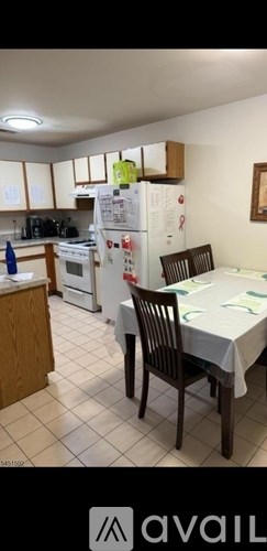 107 Stratford Place 2 Beds Apartment for Rent
