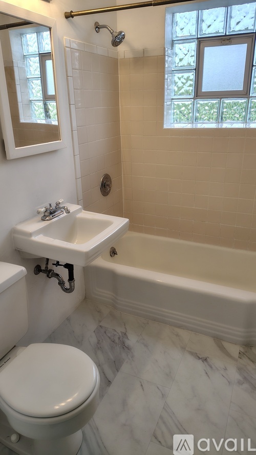 2738 Hessing Street 1 Apartment for Rent - Photo gallery 3