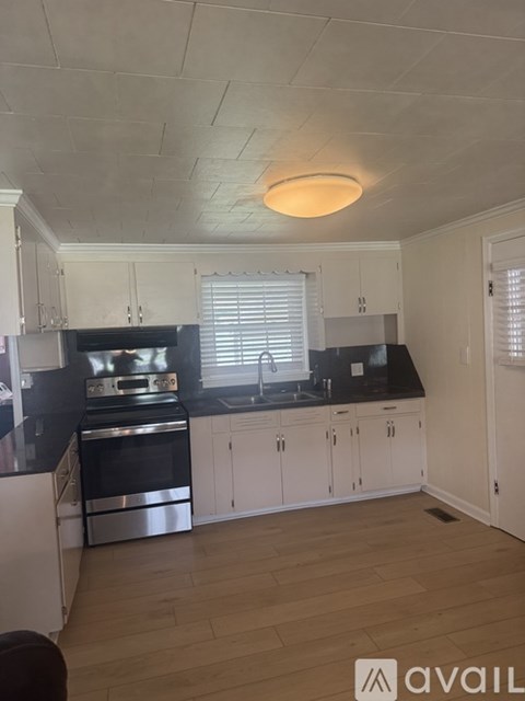 102 Outerbridge Road 3 Beds Apartment for Rent