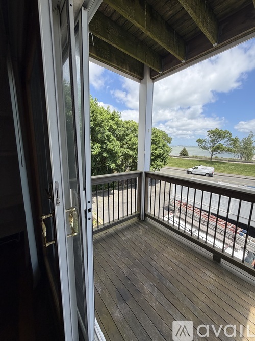 12 Dolphin Avenue 3 Beds Apartment for Rent - Photo gallery 2